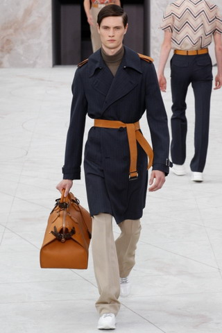 Louis Vuitton / - 2015